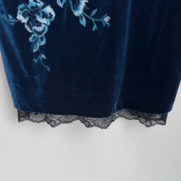 White‎ House Black Market Women’s Teal Embroidered Floral Velvet Dress XLP NEW - Picture 10 of 12